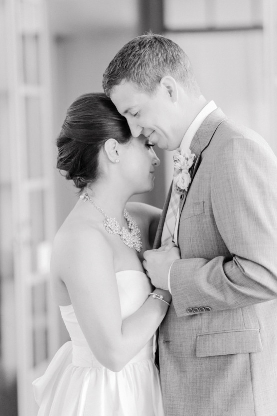 Ault Park Cincinnati Wedding by AndreaDozier.com